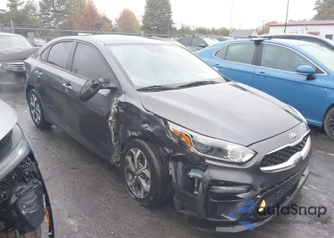 2021 Kia Forte Lxs из США, поврежденный, VIN 3KPF24AD3ME339040